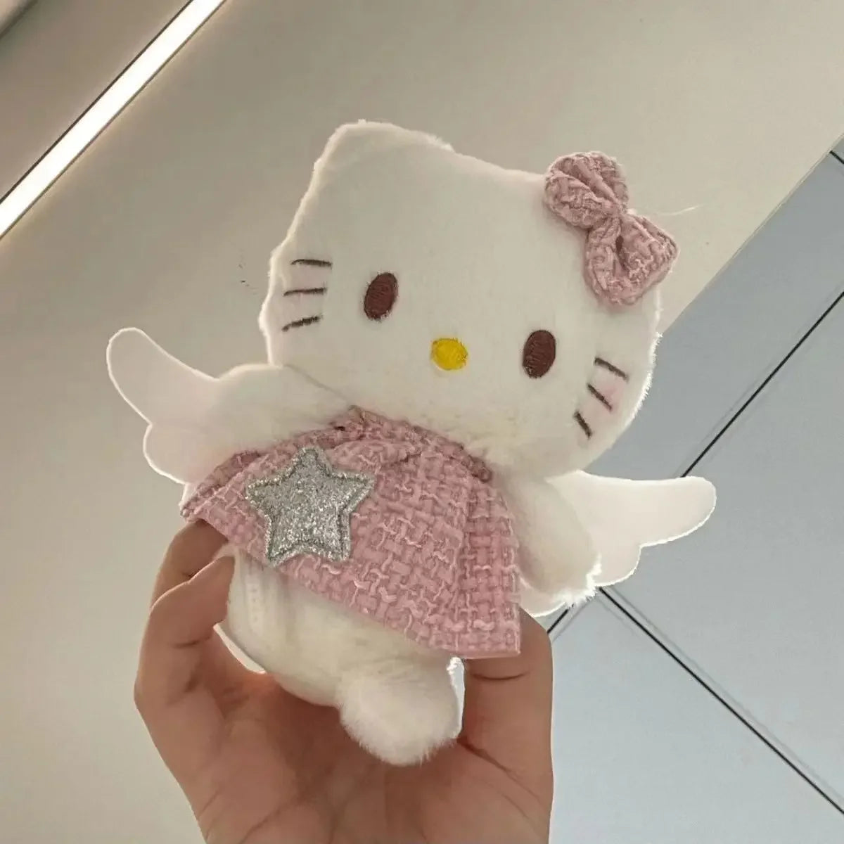 HELLO KITTY Angel Keychain